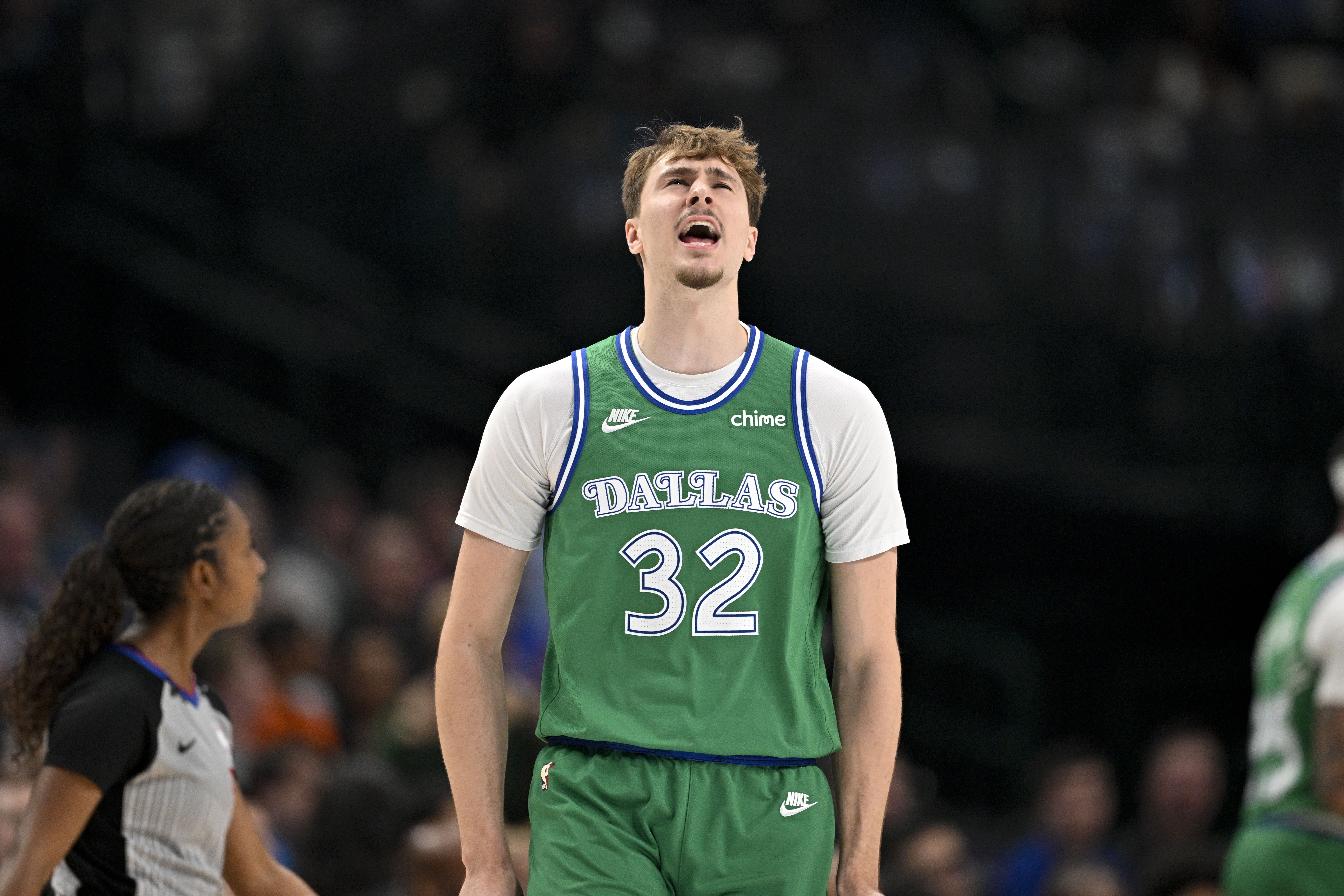 中国体育平台-撞墙了！弗拉格面对森林狼针对性防守半场11中2仅得4分4篮板